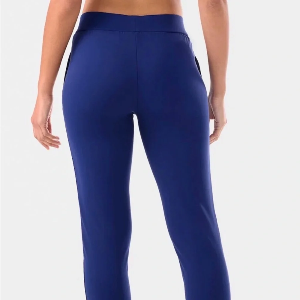 TAVI - Work It Ankle Pant- Deep Navy - NWT - Picture 3 of 6